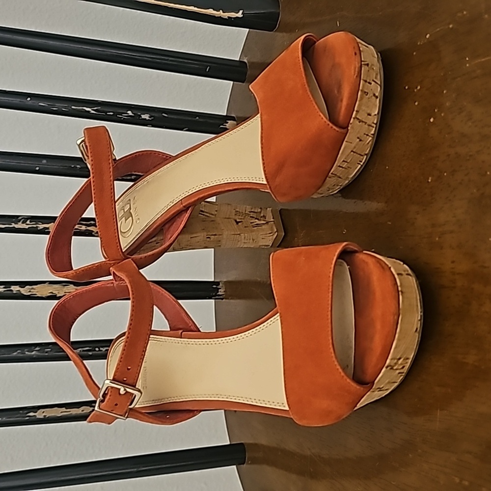 Gianni Bini platform heels